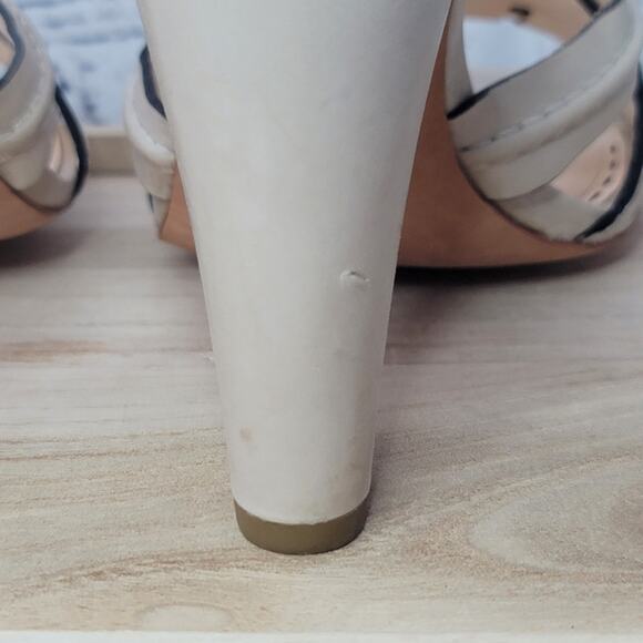 Coach- Bone color Strap heel sandals- very good used condition- size 9.5 - Picture 7 of 11